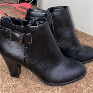 Jones New York booties